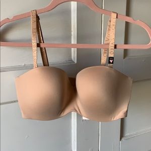 NWT Victoria’s Secret Strapless Bra